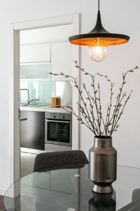 Apartment Metro & Pool Lissabon
