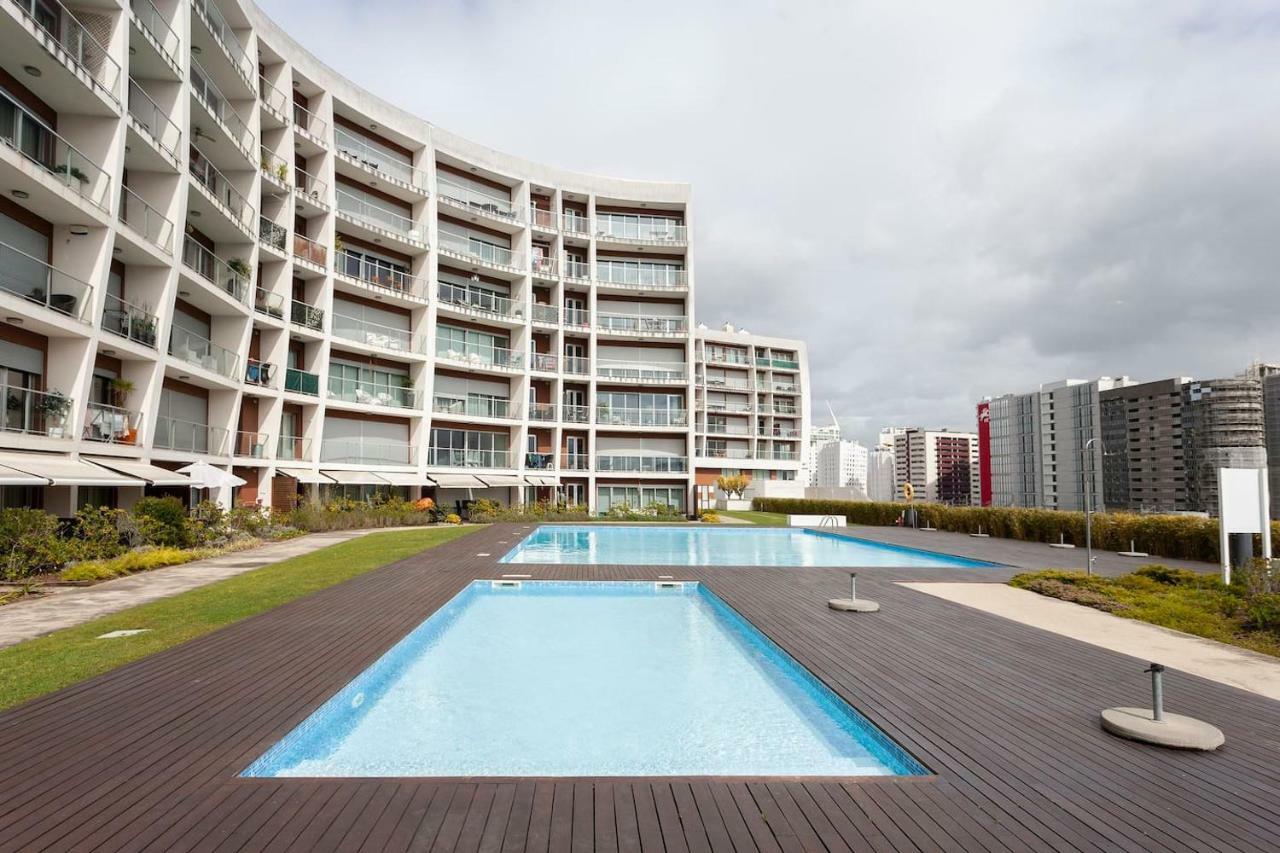 Apartment Metro & Pool Lissabon